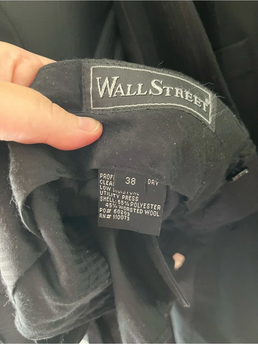 Men's Black Two-Button Notch Lapel Suit Jacket